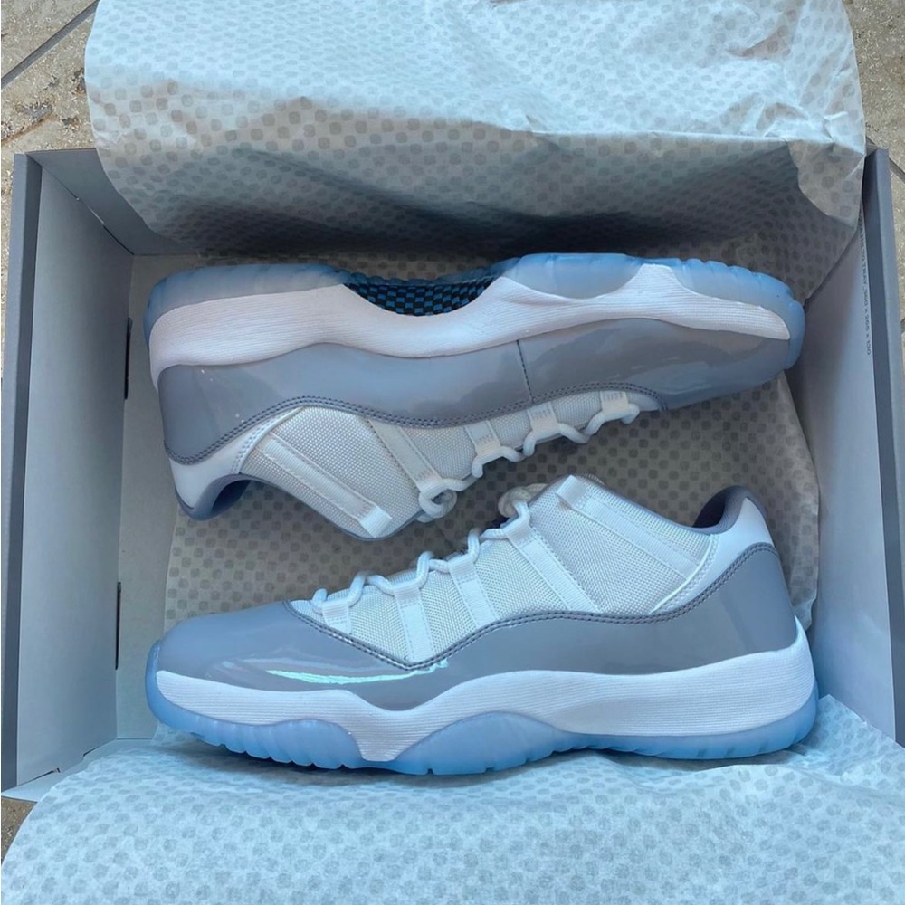 Cement Grey 11s